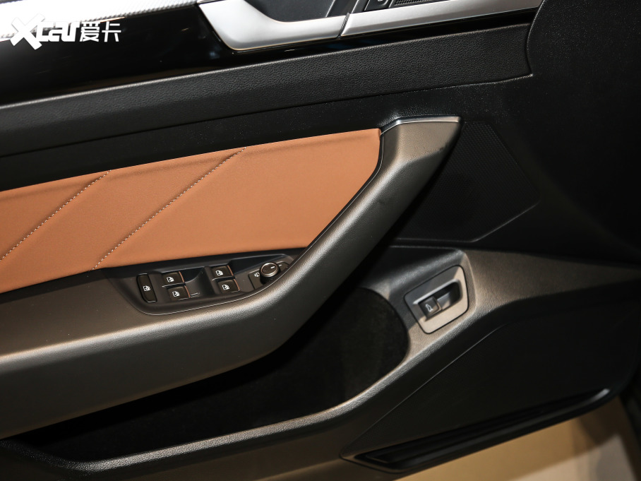 2021һ-CCCb܇ 380TSI Cİ