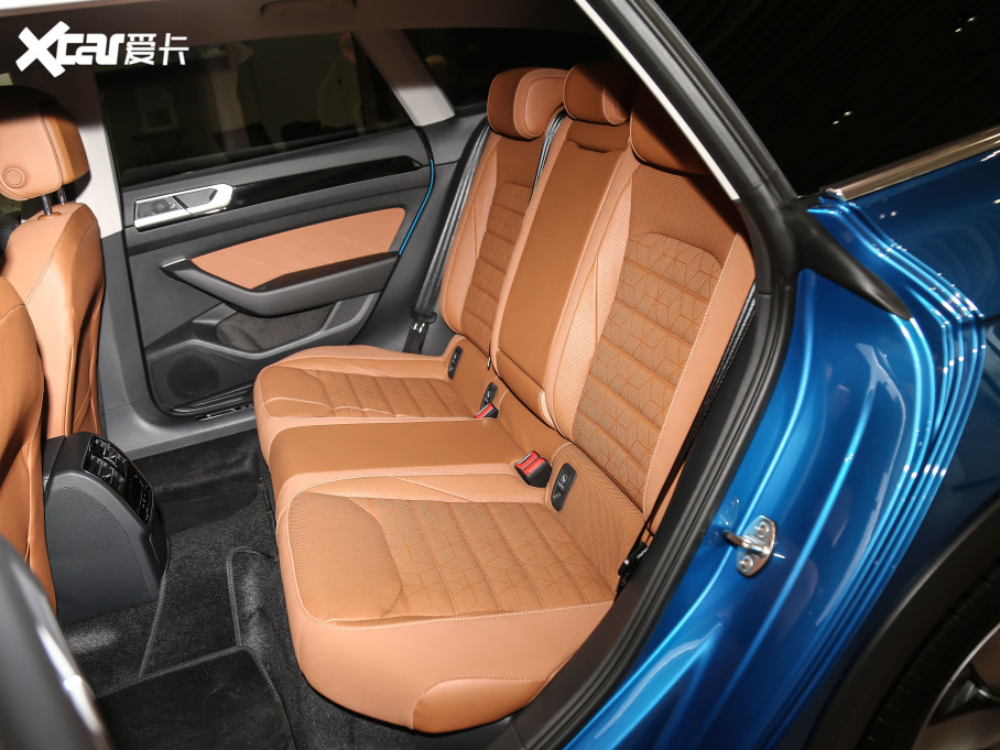 2021һ-CCCb܇ 380TSI Cİ