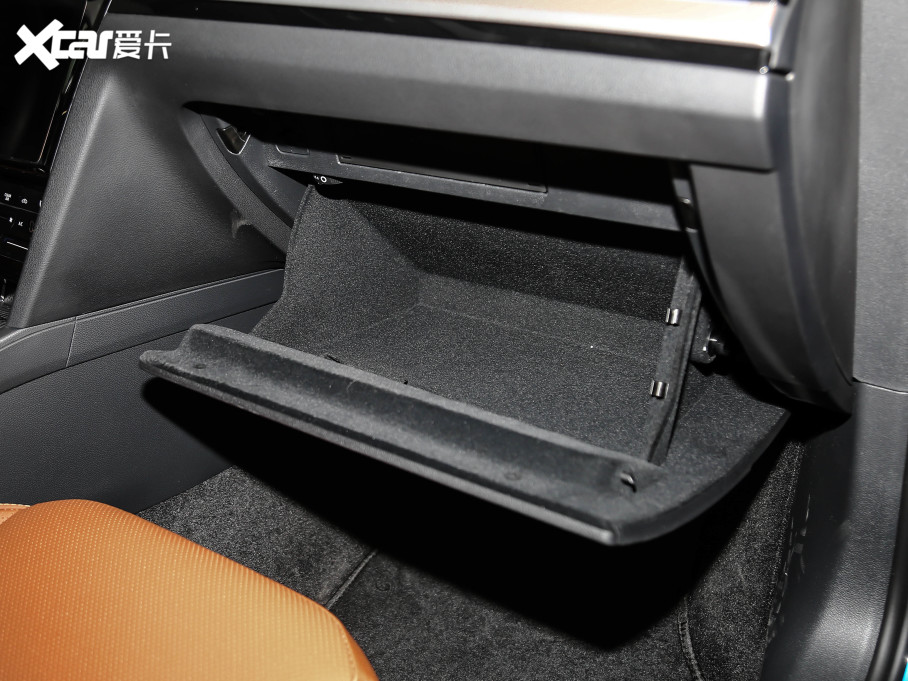 2021һ-CCCb܇ 380TSI Cİ