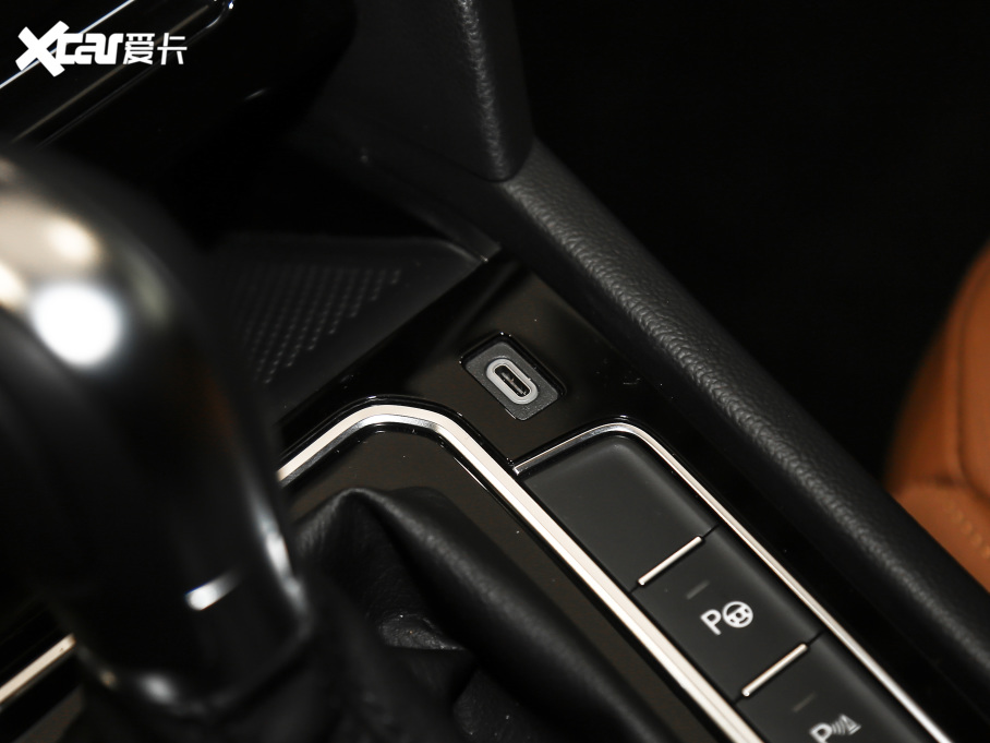 2021һ-CCCb܇ 380TSI Cİ