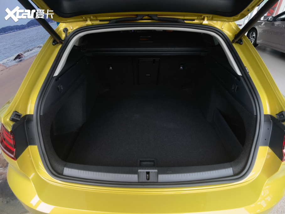 2021һ-CCCb܇ 380TSI CL