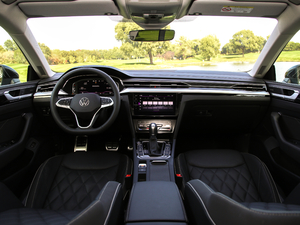2021款380TSI 猎风版 内饰全景