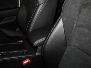 2021款330TSI 猎目版 中央扶手箱