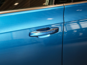2021款380TSI 猎心版 主驾门拉手