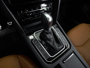 2021款380TSI 猎风版 中控区