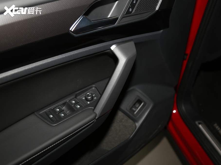 2020̽X 330TSI (q)F(lin)