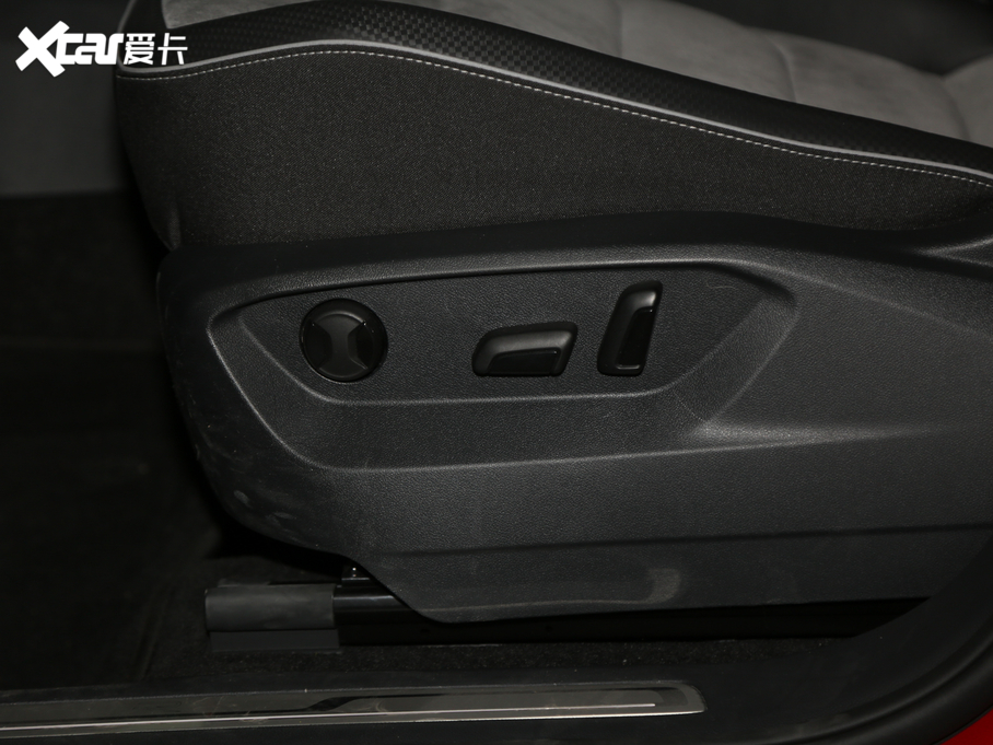 2020̽X 330TSI (q)F(lin)