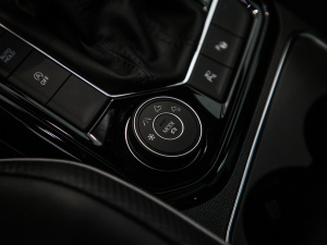 2020380TSI Ş п؅^