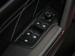 2020380TSI (q)Ş(lin) {܇ƅ^(q)	