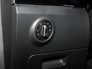 2020330TSI (q)A(lin) п؅^(q)