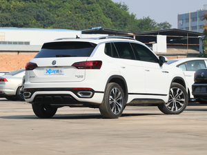 2020380TSI R-Line w^