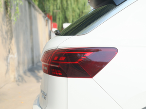 2020380TSI R-Line ^