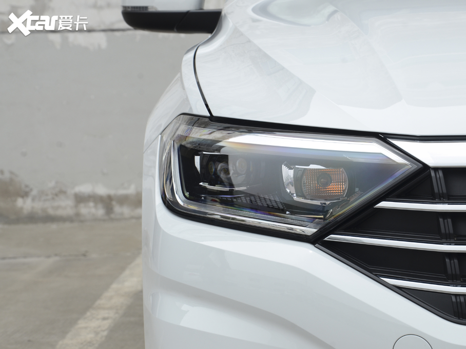 2020v 200TSI DSGm VI