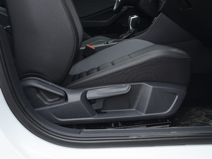 2020200TSI DSGm VI g