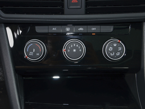 2020200TSI DSGm VI {{