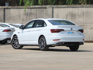 2020款280TSI DSG R-Line 国VI 左后45度