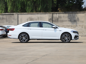 2020款280TSI DSG R-Line 国VI 整体外观