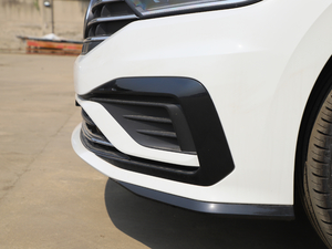 2020280TSI DSG R-Line VI ^