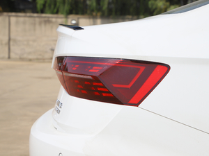 2020280TSI DSG R-Line VI ^