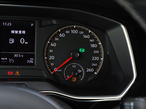 2020280TSI DSG R-Line VI п؅^