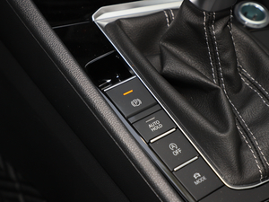 2020280TSI DSG R-Line VI v܇Ƅ