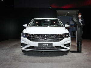 2020款280TSI DSG豪华型 国VI 正前