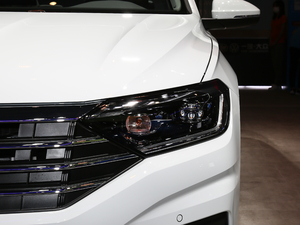 2020款280TSI DSG豪华型 国VI 大灯
