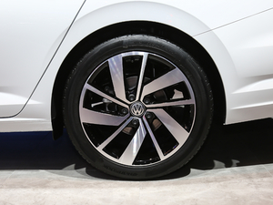2020款280TSI DSG豪华型 国VI 轮圈