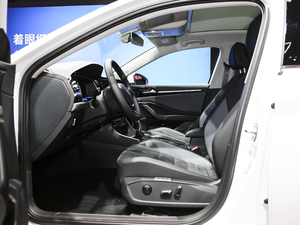 2020款280TSI DSG豪华型 国VI 前排空间