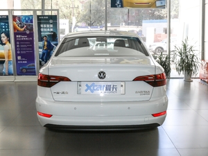 2020款200TSI 手动舒适型 国VI 正后	