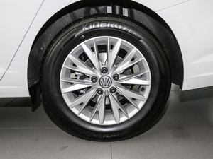 2020款200TSI 手动舒适型 国VI 轮圈