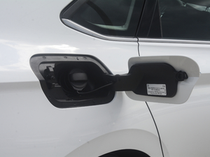 2020款280TSI DSG舒适型 国VI 油箱盖