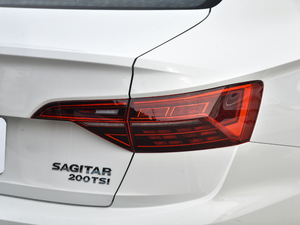 2020200TSI DSGm (gu)V (x)(ji)^