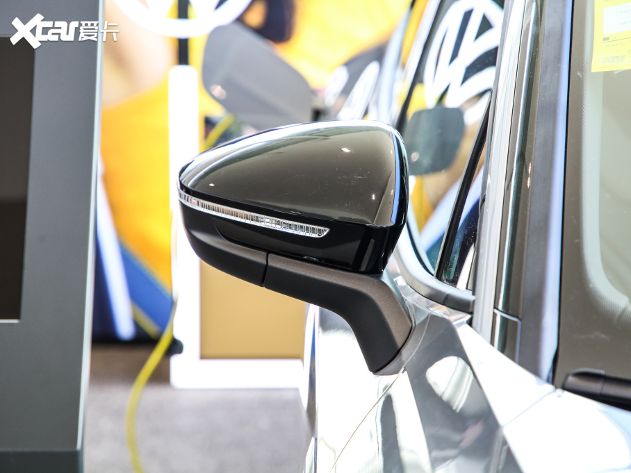 2021I(lng)D.4 CROZZ Lm(x)PRO(q)