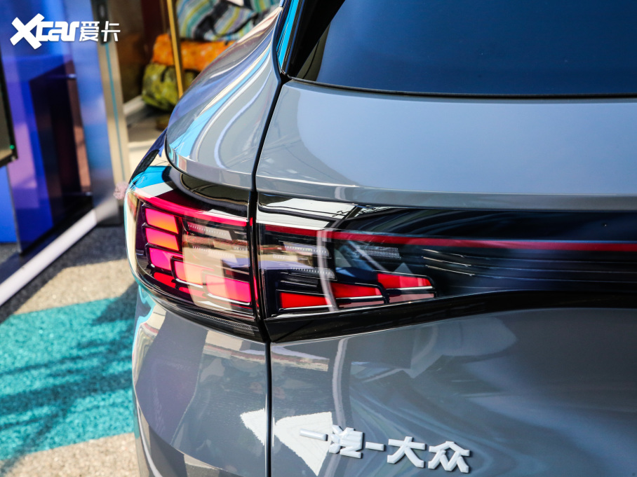 2021I(lng)D.4 CROZZ Lm(x)PRO(q)