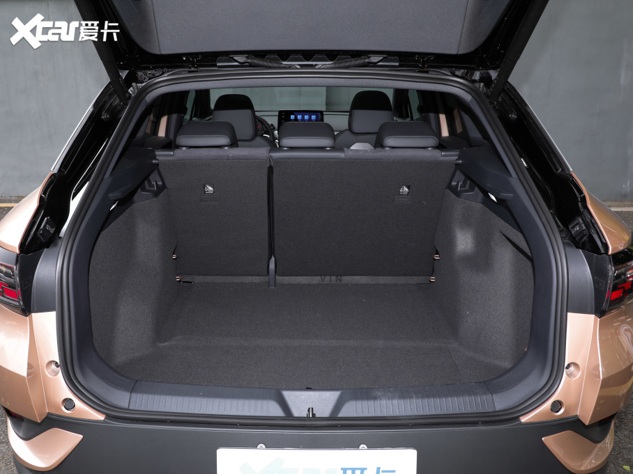 2021I(lng)D.4 CROZZ Lm(x)PRO(q)