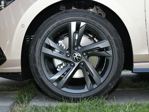 2021280TSI DSG R-Line ݆Ȧ