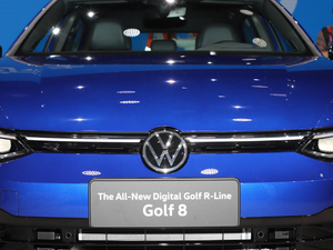 2021280TSI DSG R-Line ^