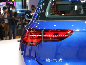 2021280TSI DSG R-Line (ji)^