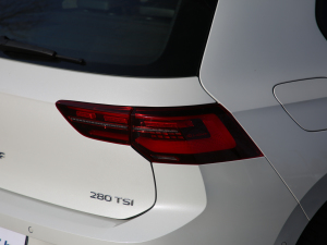 2021280TSI DSG R-Line ^