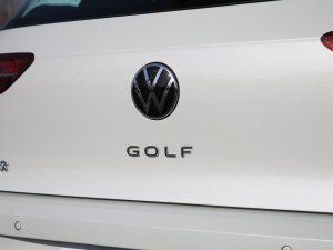 2021280TSI DSG R-Line ^