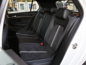 2021280TSI DSG R-Line 