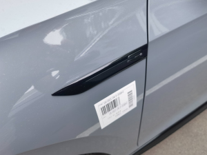 2021280TSI DSG R-Line ^