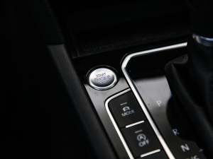 2021款380TSI 夺目版 中控区