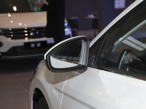 20211.5L Ԅ(dng)Ӣ(lin) (x)(ji)^