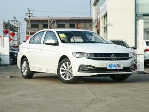 2021200TSI DSGm w^