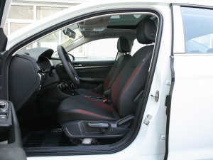 2021200TSI DSGm ǰſg