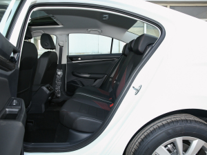 2021200TSI DSGm ſg