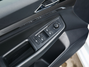 2021200TSI DSGm(lin) {܇ƅ^(q)	