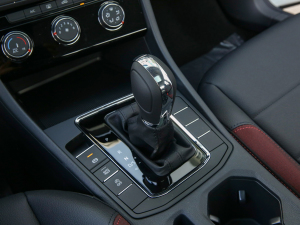 2021200TSI DSGm(lin) QU